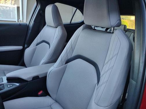 2023 Lexus UX 250h Base