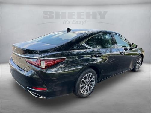 2022 Lexus ES 350 Base