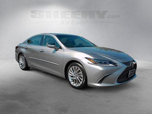 Atomic Silver 2020 Lexus ES 300h Ultra Luxury