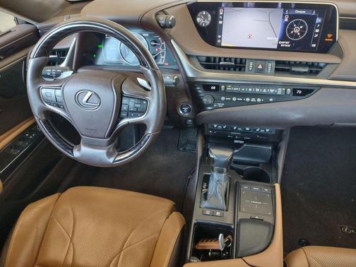 Silver 2020 Lexus ES 300h Ultra Luxury