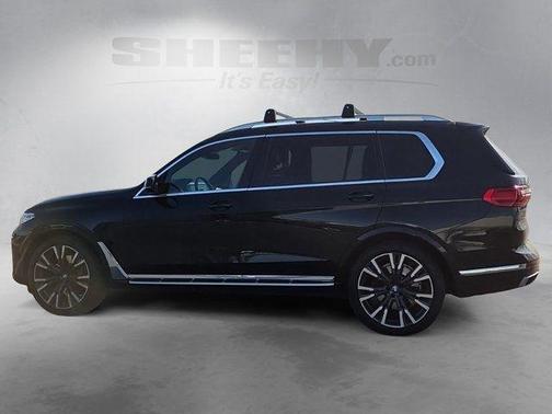 Black Sapphire Metallic 2021 BMW X7 xDrive40i