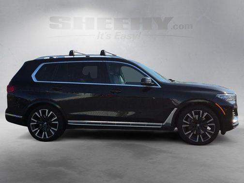 Black Sapphire Metallic 2021 BMW X7 xDrive40i