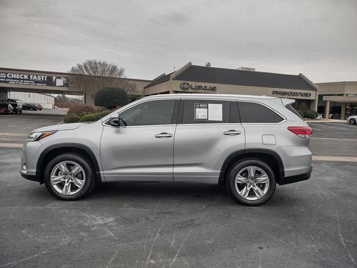 2017 Toyota Highlander Limited