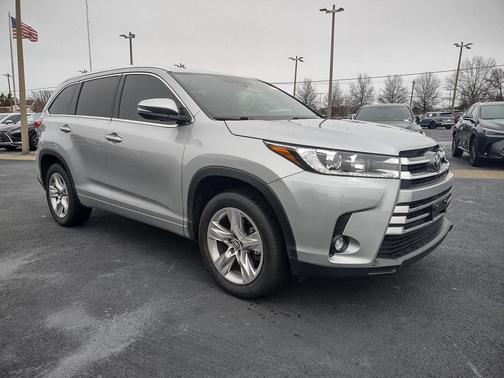 2017 Toyota Highlander Limited