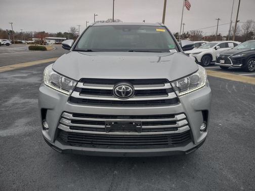 2017 Toyota Highlander Limited