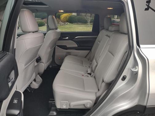 2017 Toyota Highlander Limited