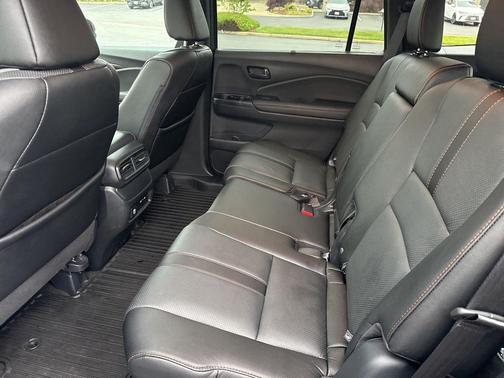 Sonic Gray Pearl 2025 Honda Passport AWD TrailSport