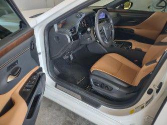 Eminent White Pearl 2023 Lexus ES 350 Base