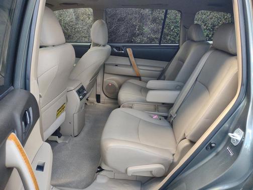 Cypress Pearl 2010 Toyota Highlander Hybrid Limited