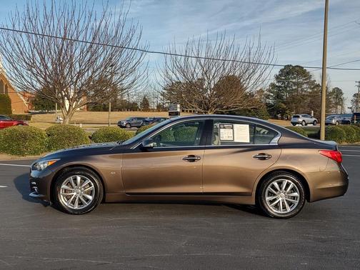 2015 INFINITI Q50 Premium