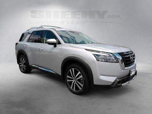 Brilliant Silver Metallic 2025 Nissan Pathfinder Platinum 4WD