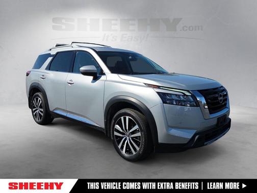Brilliant Silver Metallic 2025 Nissan Pathfinder Platinum 4WD