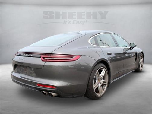 2018 Porsche Panamera 4S