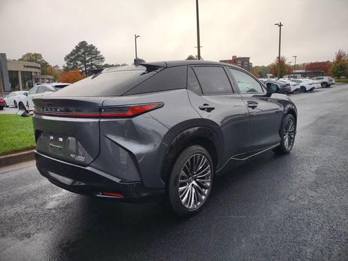 2023 Lexus RZ 450e Luxury