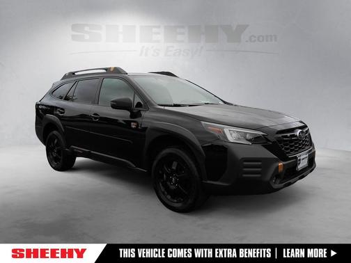 Crystal Black Silica 2023 Subaru Outback Wilderness
