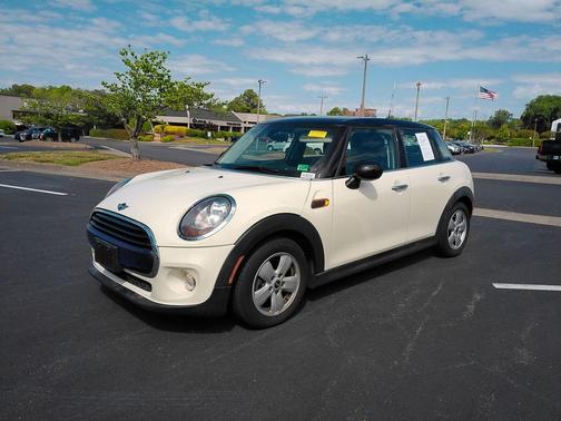 Pepper White 2016 MINI Hardtop Cooper