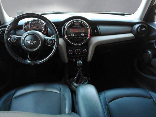 Pepper White 2016 MINI Hardtop Cooper