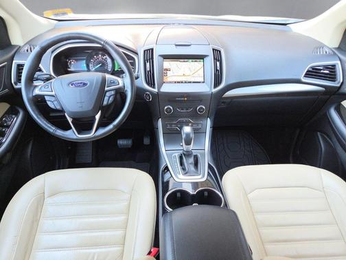 White Platinum Clearcoat Metallic 2015 Ford Edge SEL