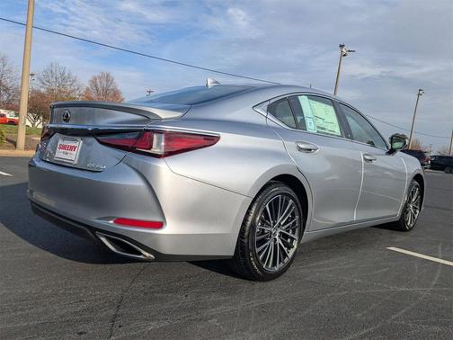 2025 Lexus ES 350 Base