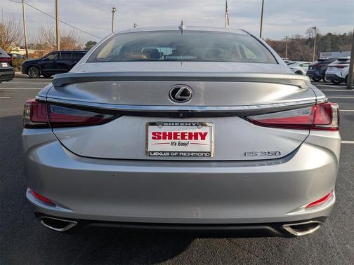 2025 Lexus ES 350 Base