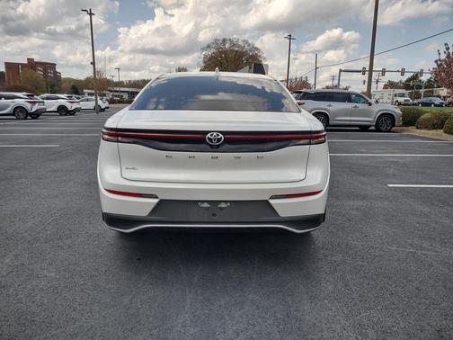 Oxygen White 2023 Toyota Crown XLE