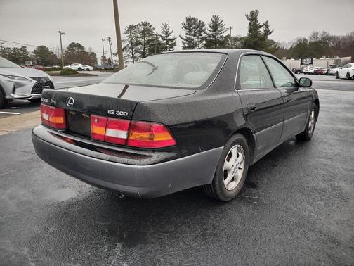 1998 Lexus ES 300 Base
