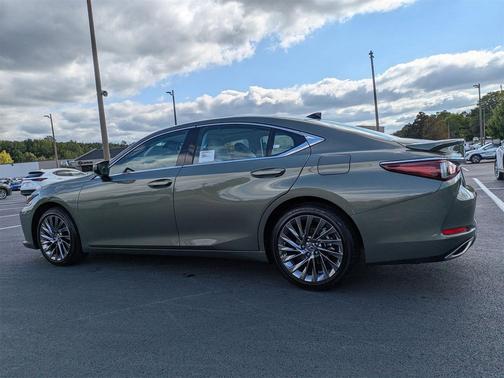 2025 Lexus ES 350 Ultra Luxury