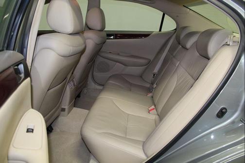 2004 Lexus ES 330 Base