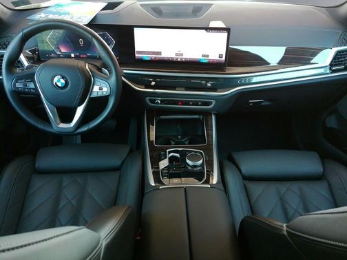 Alpine White 2025 BMW X5 xDrive40i
