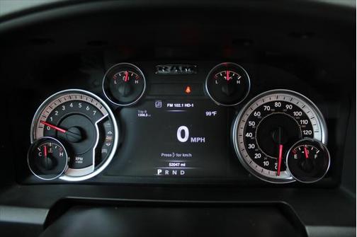 2019 RAM 1500 Classic Warlock Crew Cab 4x4 5'7' Box
