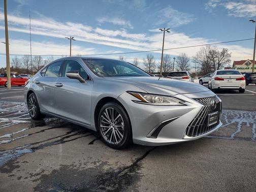 2023 Lexus ES 350 Base