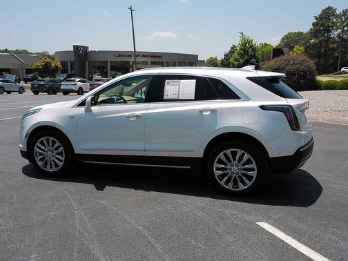 Crystal White Tricoat 2022 Cadillac XT5 Premium Luxury