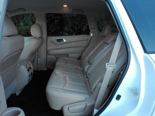 Pearl White Tricoat 2020 Nissan Pathfinder SL 2WD