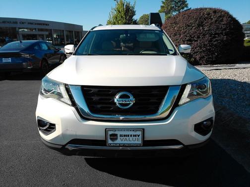 Pearl White Tricoat 2020 Nissan Pathfinder SL 2WD