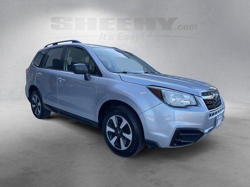 Ice Silver Metallic 2017 Subaru Forester 2.5i