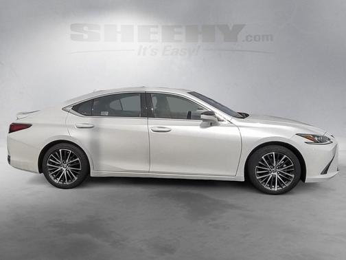 2025 Lexus ES 300h Base