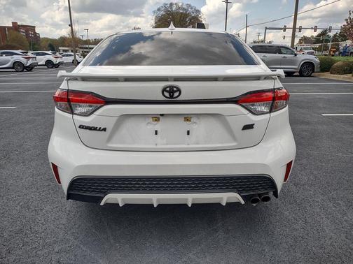 White 2020 Toyota Corolla SE