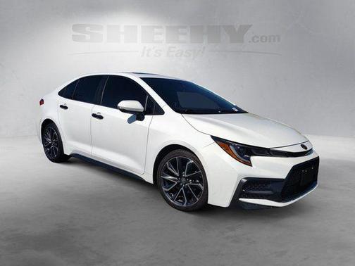 White 2020 Toyota Corolla SE