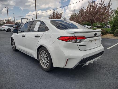 White 2020 Toyota Corolla SE