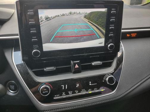 White 2020 Toyota Corolla SE