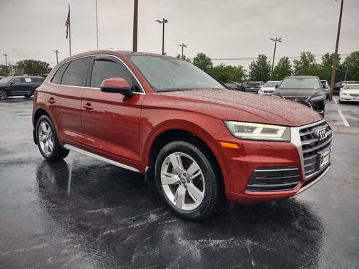 Matador Red Metallic 2018 Audi Q5 2.0T Tech Premium