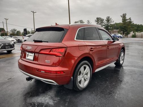 Matador Red Metallic 2018 Audi Q5 2.0T Tech Premium