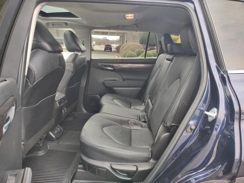 2022 Toyota Highlander Limited