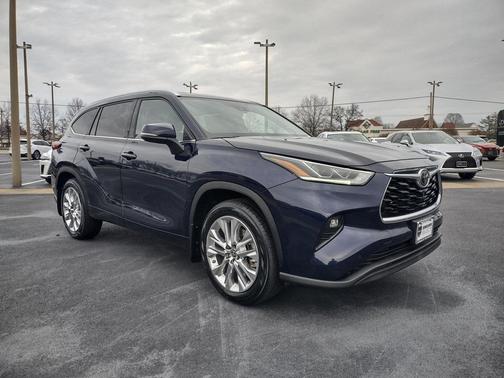 2022 Toyota Highlander Limited
