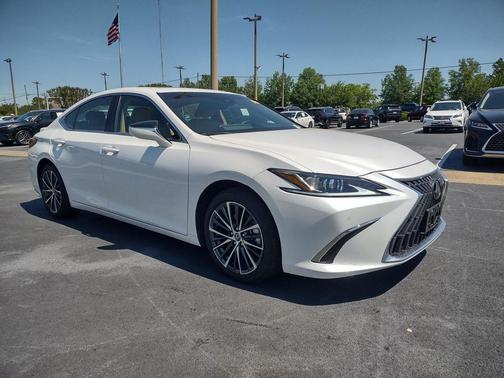 White Pearl 2025 Lexus ES 350 Base