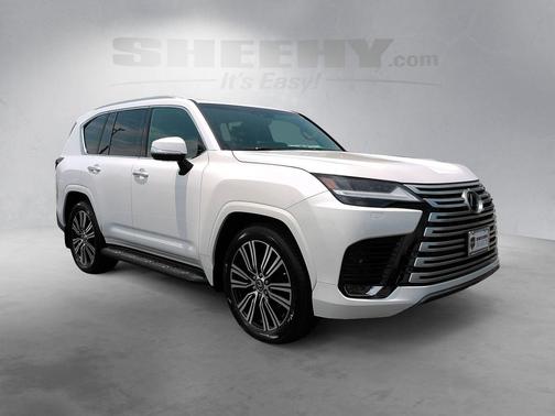 Eminent White Pearl 2023 Lexus LX 600 Luxury