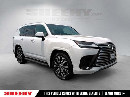 Eminent White Pearl 2023 Lexus LX 600 Luxury