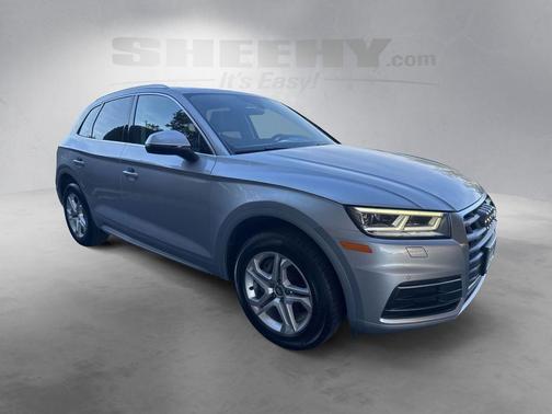 Florett Silver Metallic 2018 Audi Q5 2.0T Tech Premium