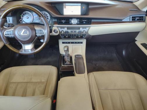 2017 Lexus ES 350 Base
