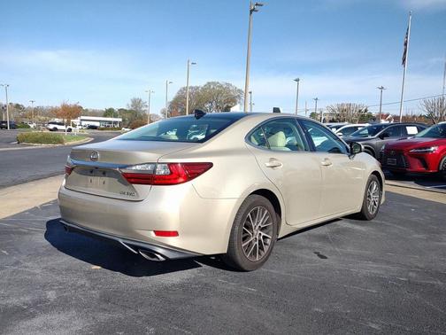 2017 Lexus ES 350 Base